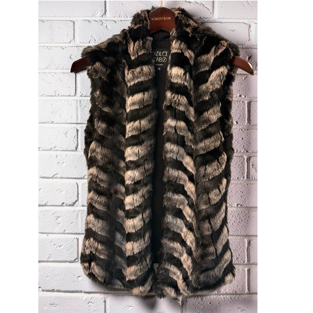 Dolce Cabo Women's Faux Fur Vest Black Cream Chevron Winter Layering Glam Boho S